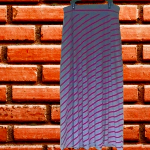 Dresses & Skirts - Faded Glory maxi skirt 1x (16W)